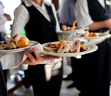 Summer Wedding at Your Business? Take Inspiration from These Tips